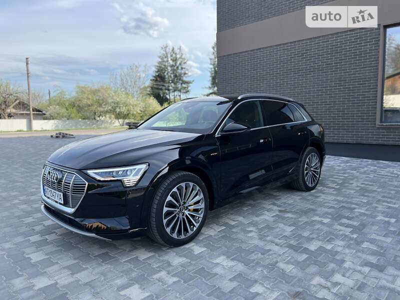 Audi E-tron (2021)