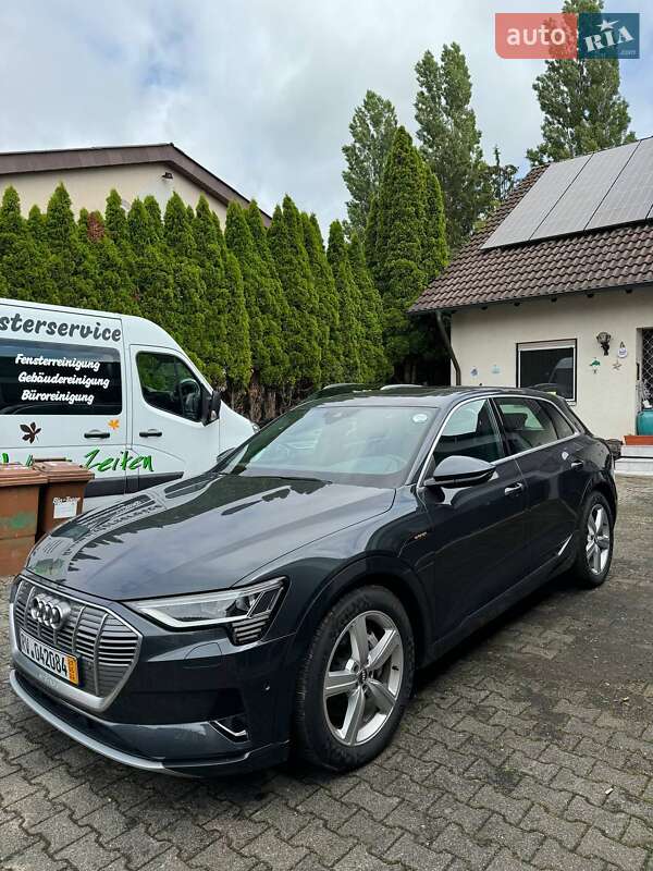 Audi E-tron (2019)