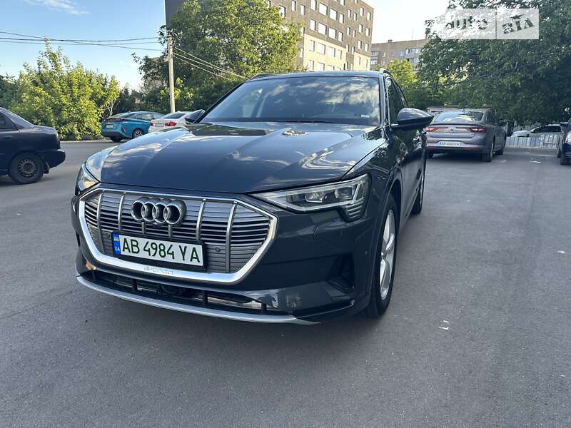 Audi E-tron (2019)