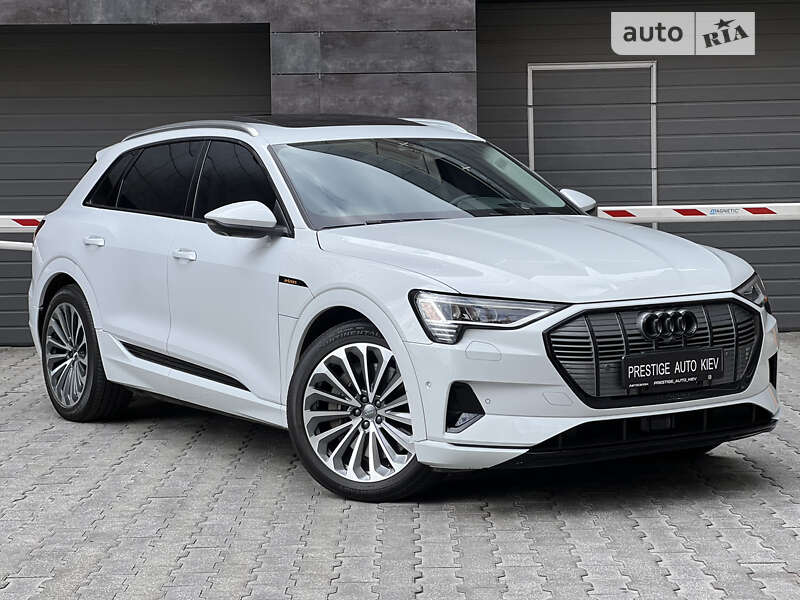 Audi E-tron (2019)