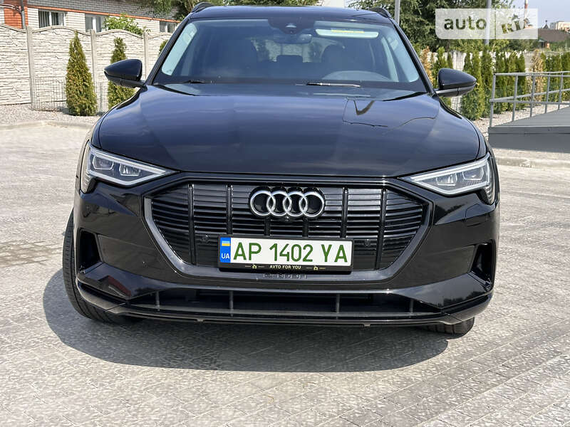 Audi E-tron (2021)