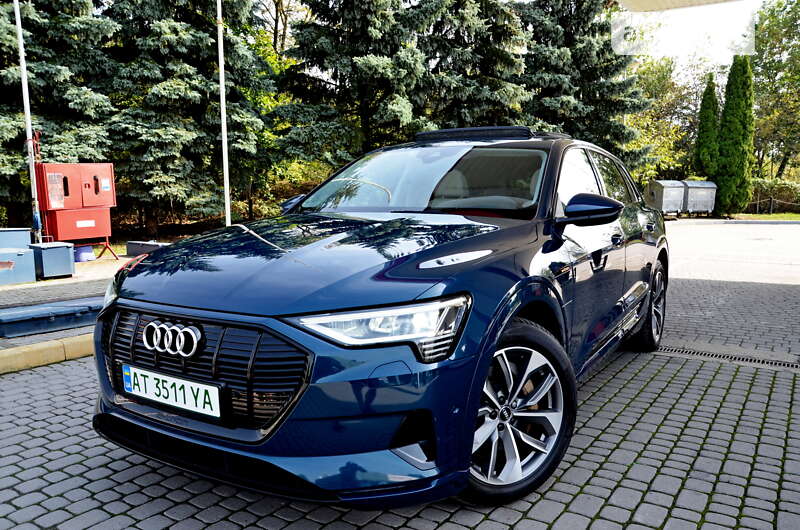 Audi E-tron (2019)