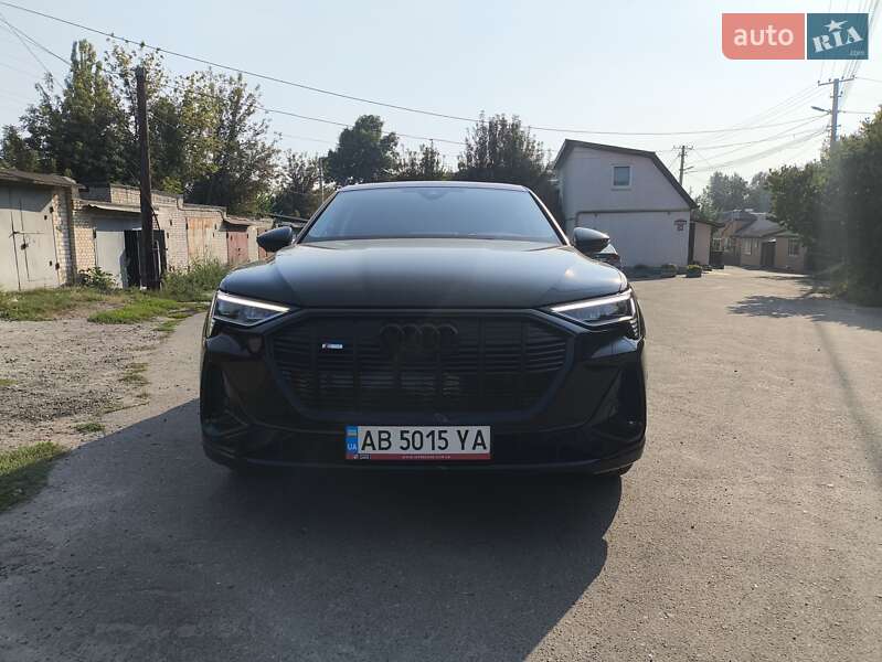 Audi E-tron (2022)