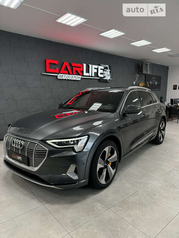 Audi E-tron (2019)