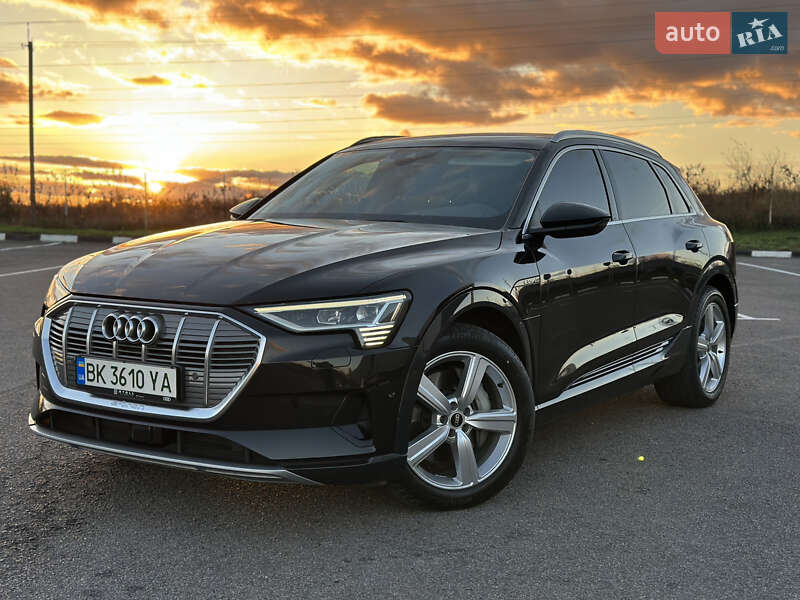 Audi E-tron (2019)