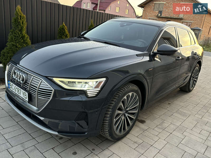 Audi E-tron (2019)