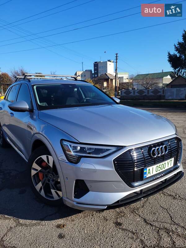 Audi E-tron (2021)