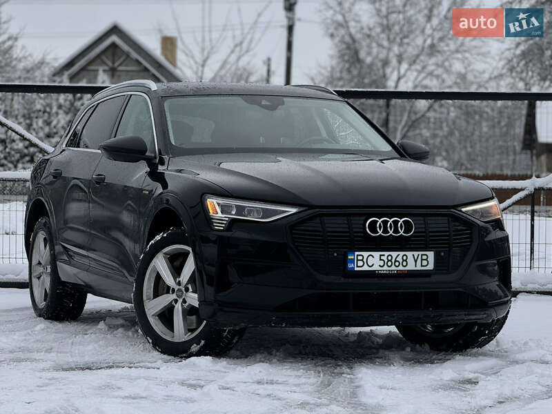 Audi E-tron (2019)