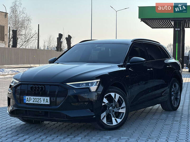 Audi E-tron (2020)