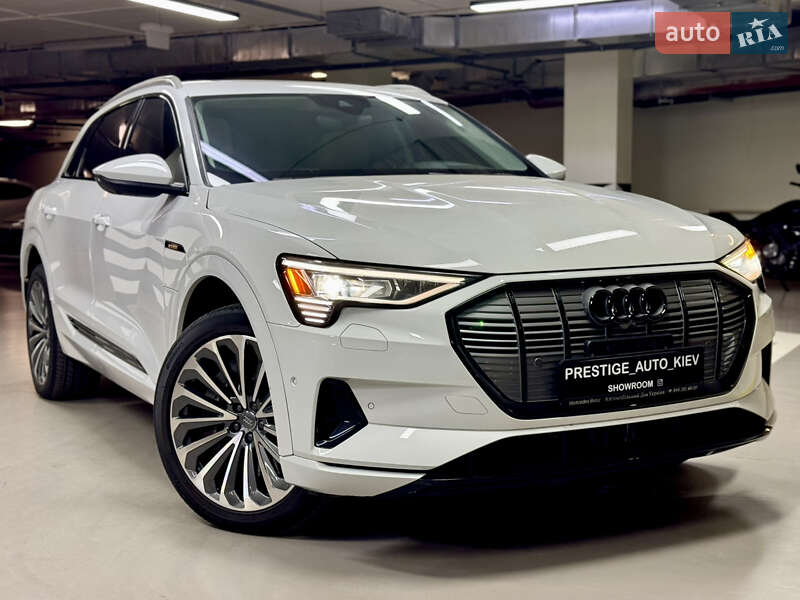 Audi E-tron (2019)