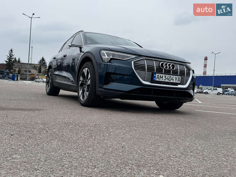 Audi E-tron (2019)