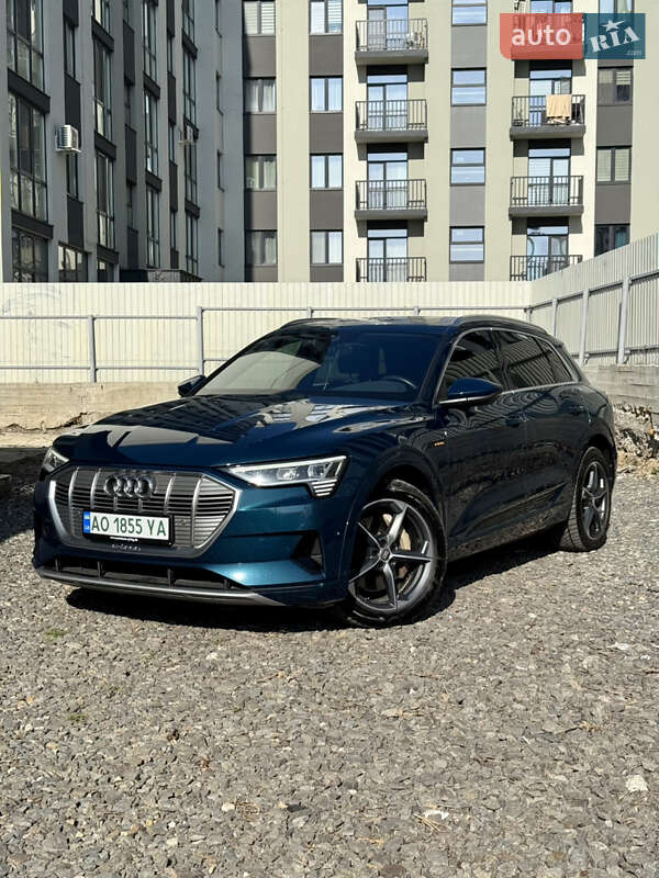 Audi E-tron (2020)