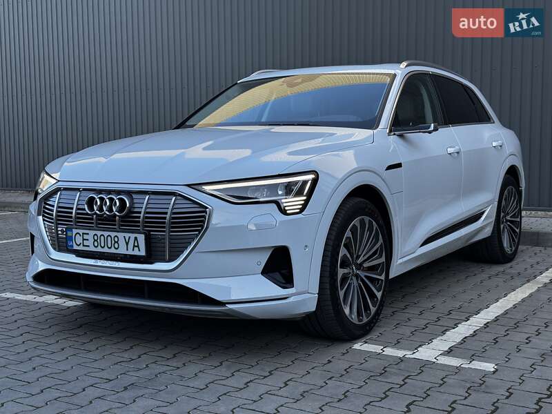 Audi E-tron (2019)