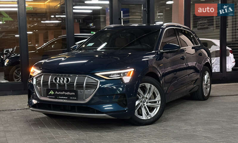 Audi E-tron (2019)