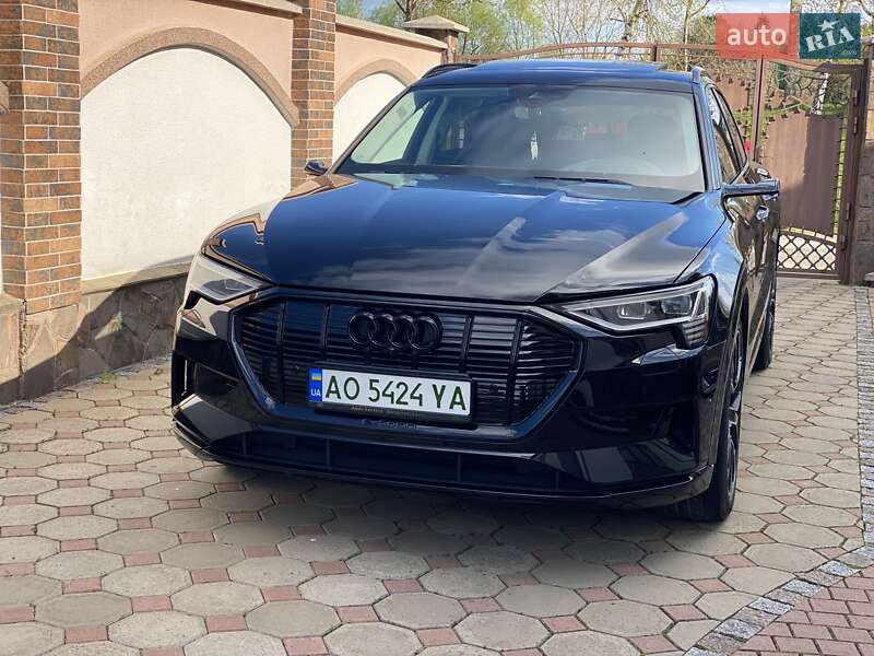 Audi E-tron (2019)