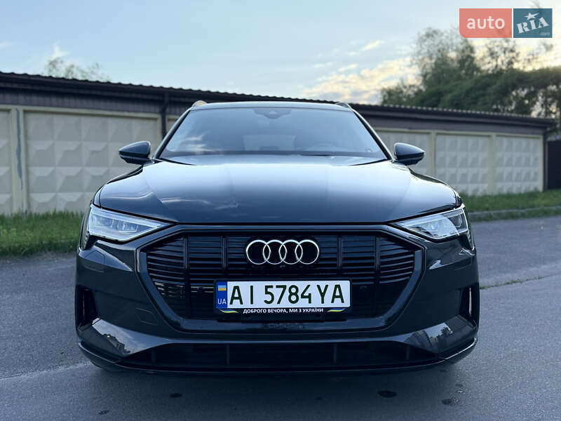 Audi E-tron (2021)
