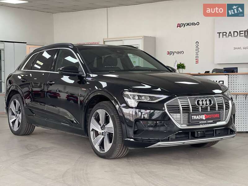Audi E-tron (2019)