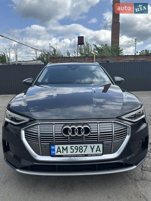Audi E-tron (2019)