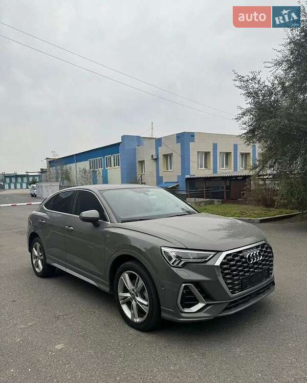 Audi Q3 (2019)