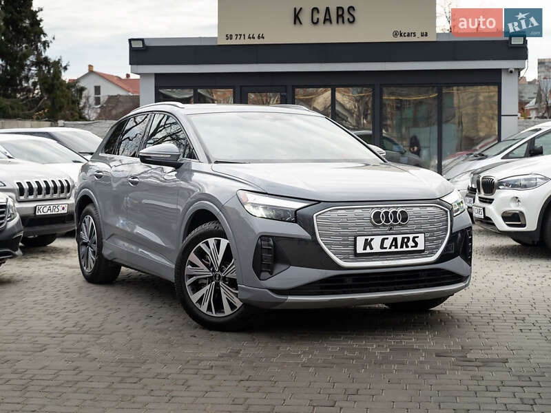 Audi Q4 e-tron (2023)