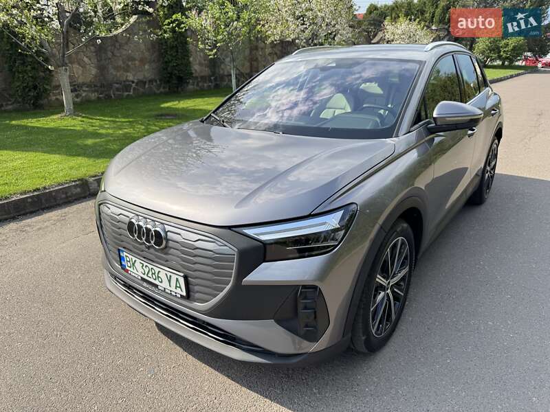 Audi Q4 e-tron (2022)