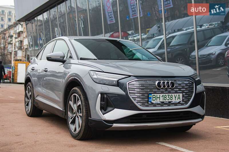 Audi E-tron (2022)