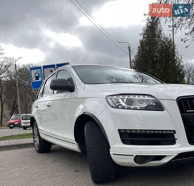 Audi Q7 (2012)