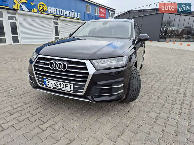Audi Q7 (2015)
