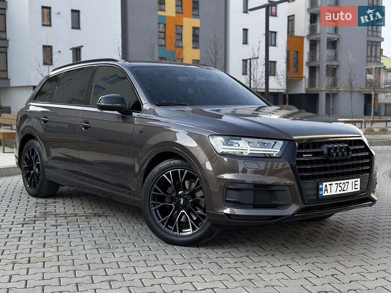 Audi Q7 (2016)