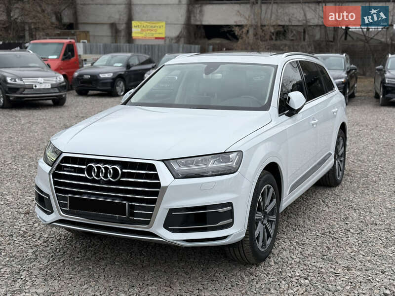 Audi Q7 (2017)