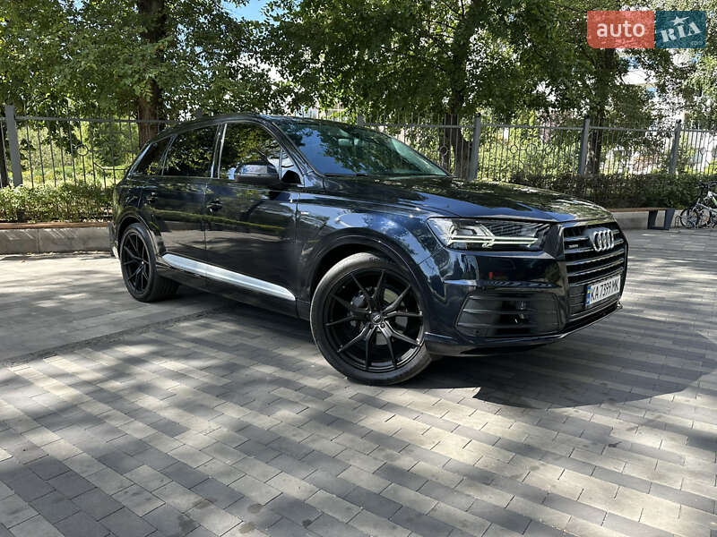 Audi Q7 (2016)