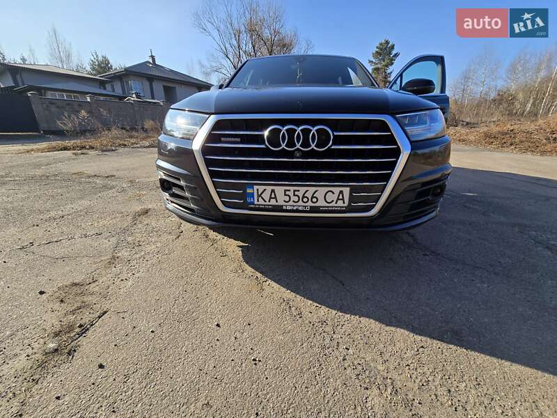 Audi Q7 (2017)