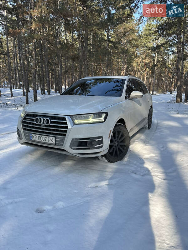 Audi Q7 (2017)