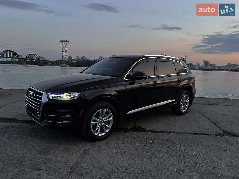 Audi Q7 (2016)