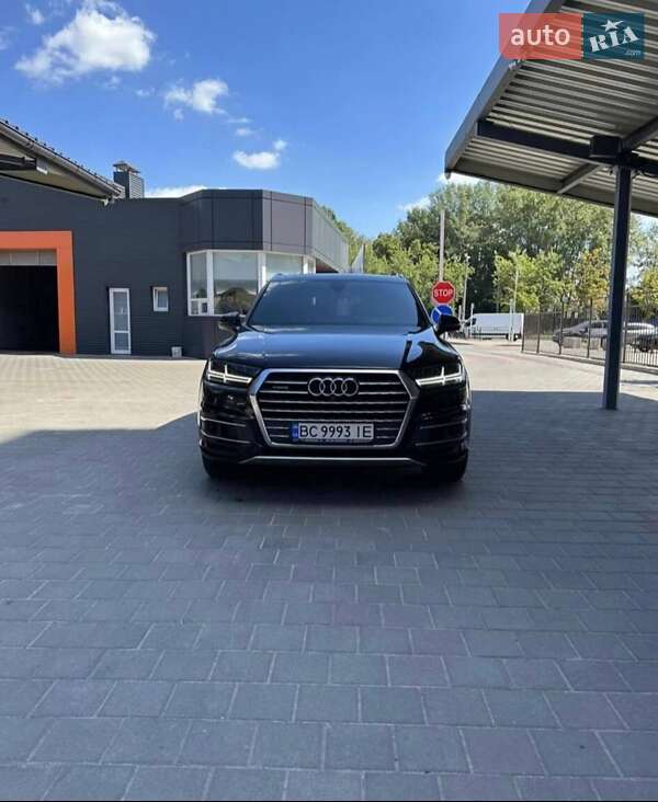 Audi Q7 (2015)