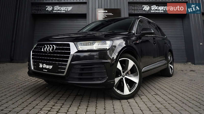 Audi Q7 (2016)