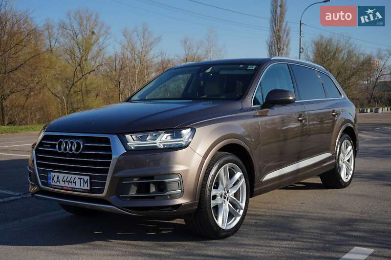 Audi Q7 (2016)