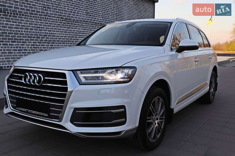 Audi Q7 (2017)