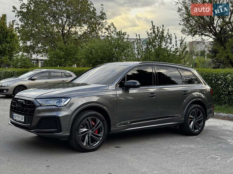 Audi Q7 (2019)