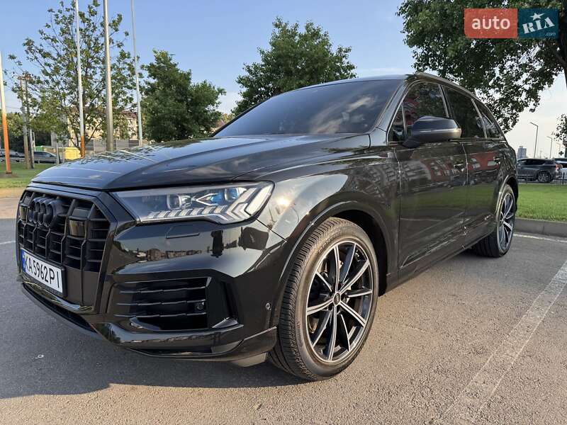 Audi Q7 (2023)