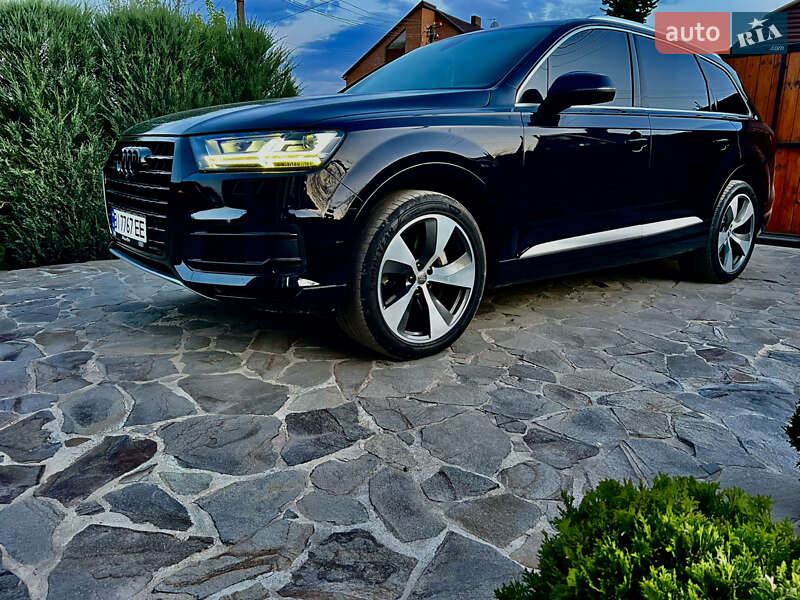 Audi Q7 (2016)