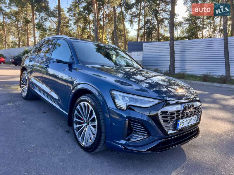 Audi Q8 e-tron (2023)