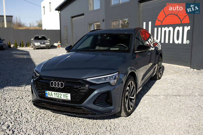 Audi Q8 e-tron (2023)