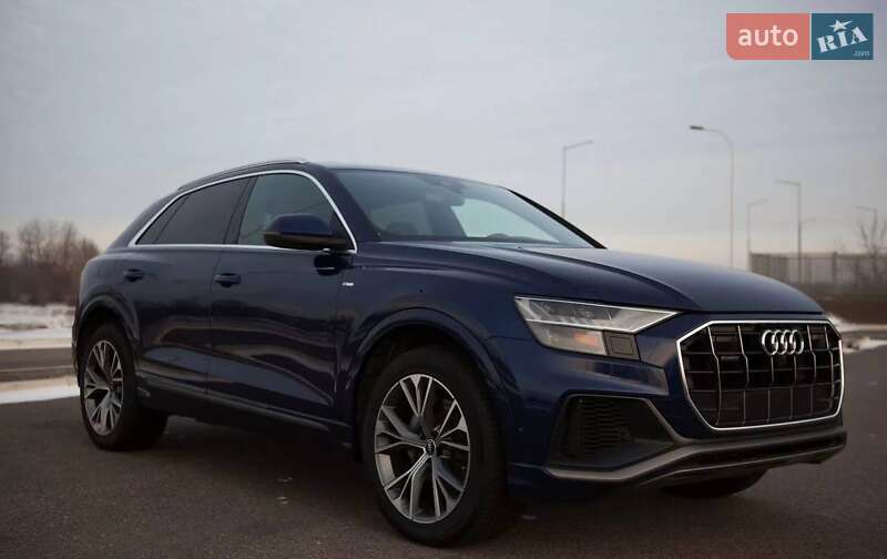 Audi Q8 (2020)
