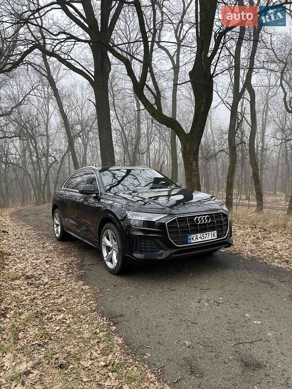 Audi Q8 (2020)