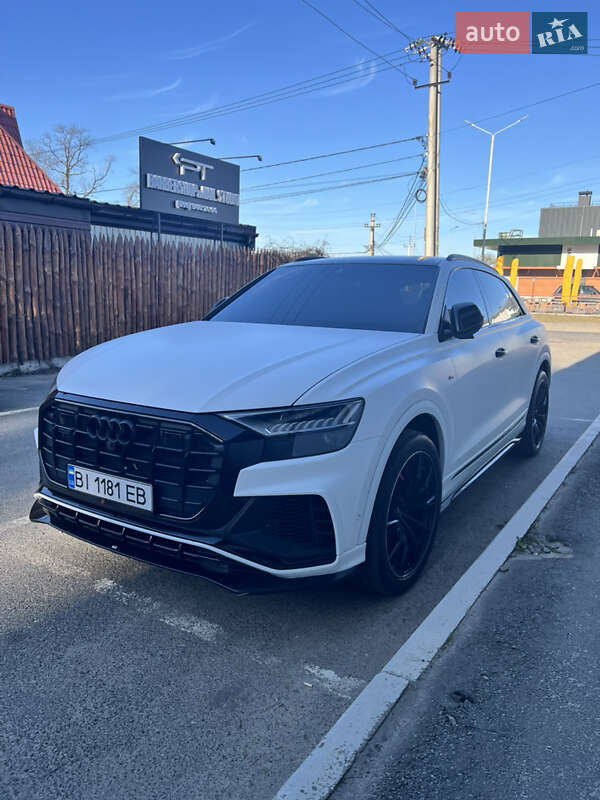 Audi Q8 (2019)