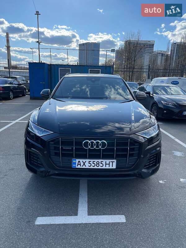 Audi Q8 (2018)