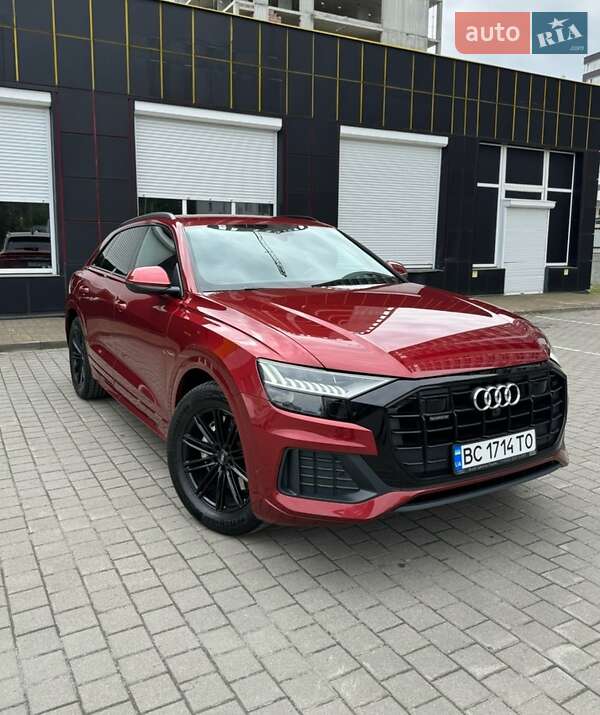 Audi Q8 (2019)