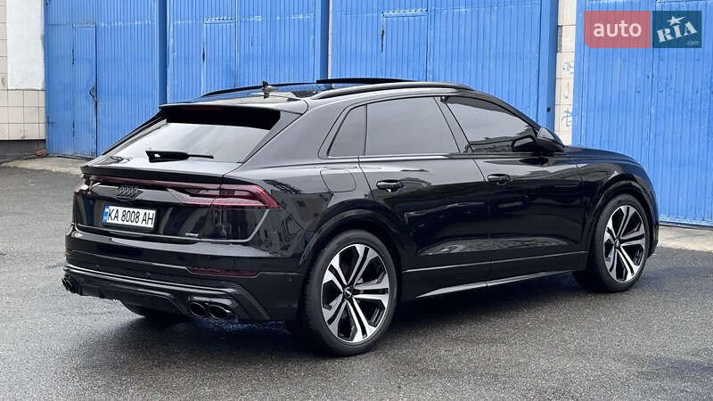 Audi Q8 (2019)