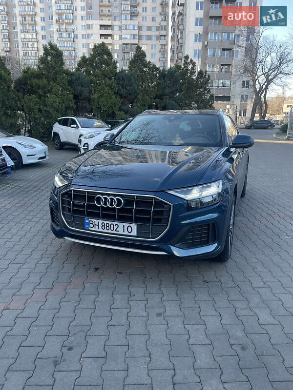 Audi Q8 (2019)